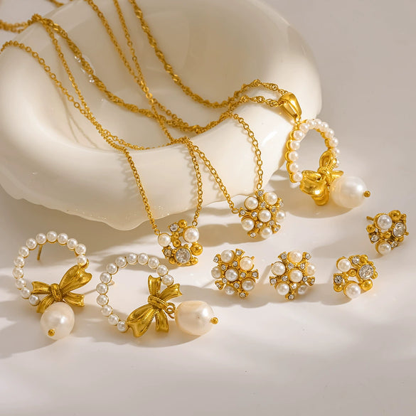 Wholesale Women's Geometric Stainless Steel Bowknot Earrings And Necklaces With Vacuum Real Gold Plating