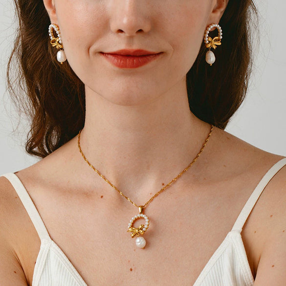 Wholesale Women's Geometric Stainless Steel Bowknot Earrings And Necklaces With Vacuum Real Gold Plating
