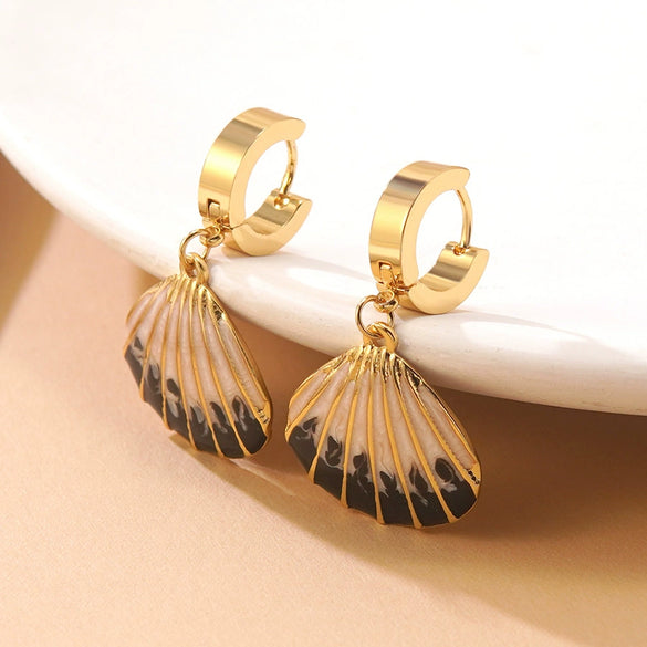 Wholesale Women's Geometric Stainless Steel Dripping Oil Shell Earrings Vacation Style Jewelry