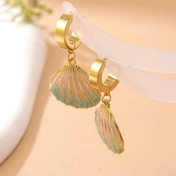 Wholesale Women's Geometric Stainless Steel Dripping Oil Shell Earrings Vacation Style Jewelry