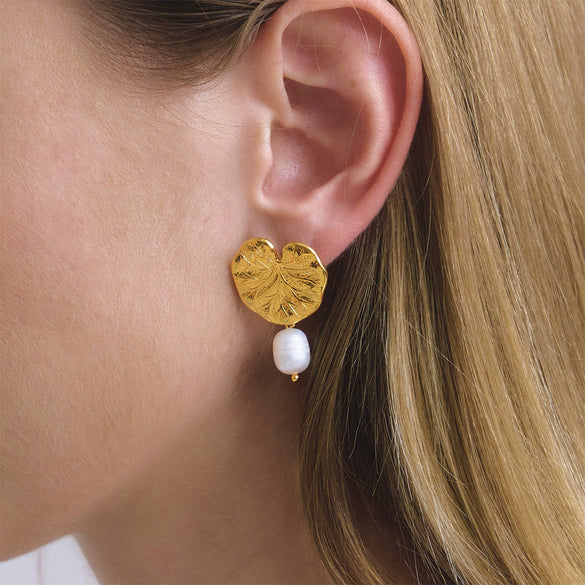 Wholesale Women's Geometric Stainless Steel Earrings With Vacuum Real Gold Plating Inspired By Plants And Flowers