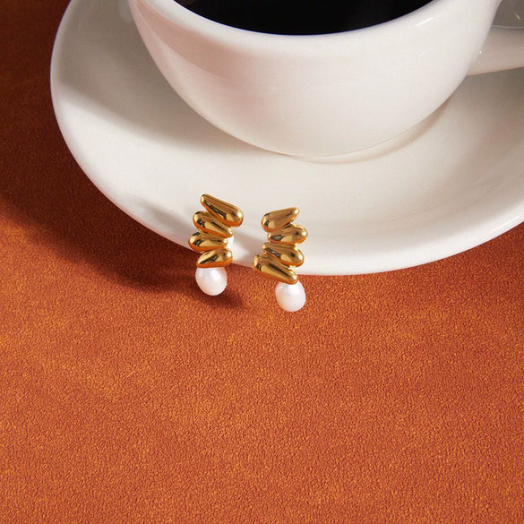 Wholesale Women's Geometric Stainless Steel Earrings With Vacuum Real Gold Plating