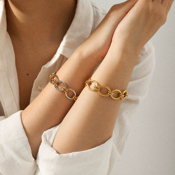 Wholesale Women's Geometric Stainless Steel Electroplated Bracelet Light Luxury Simple Jewelry