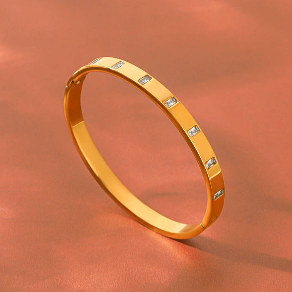 Wholesale Women's Geometric Stainless Steel Electroplated Bracelet With Zircon