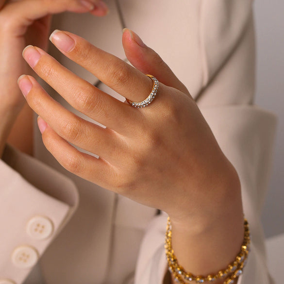 Wholesale Women's Geometric Stainless Steel Electroplated Diamondstudded Ring Trendy Jewelry