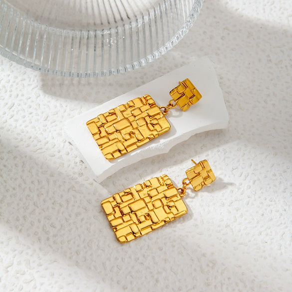 Wholesale Women's Geometric Stainless Steel Electroplated Earrings With Tassel Design
