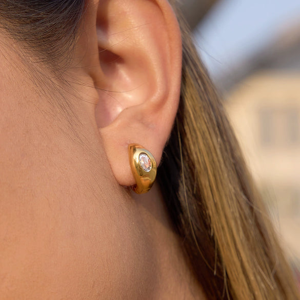 Wholesale Women's Geometric Stainless Steel Electroplated Eggshaped Zircon Earrings