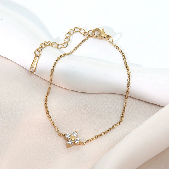 Wholesale Women's Geometric Stainless Steel Electroplated Flower Bracelet Jewelry For Office Ladies