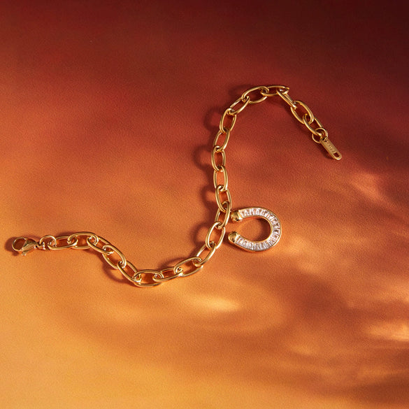 Wholesale Women's Geometric Stainless Steel Electroplated Horseshoe Ushaped Bracelet And Necklace Jewelry
