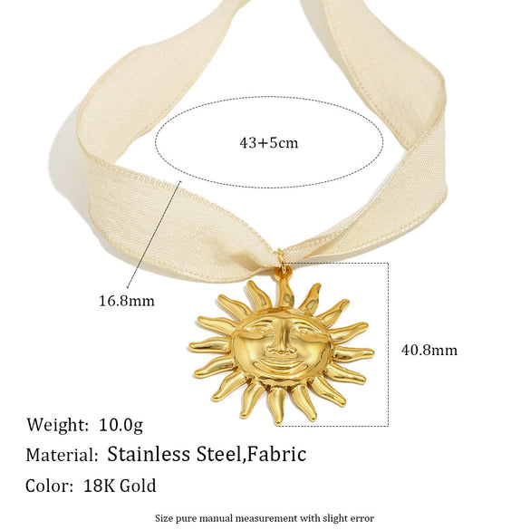 Wholesale Women's Geometric Stainless Steel Electroplated Sun Emoji Pendant Necklace