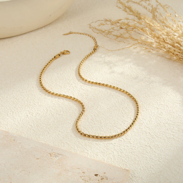 Wholesale Women's Geometric Stainless Steel 18K Gold Plated Chain Necklace Light Luxury Minimalist Fashionable Jewelry