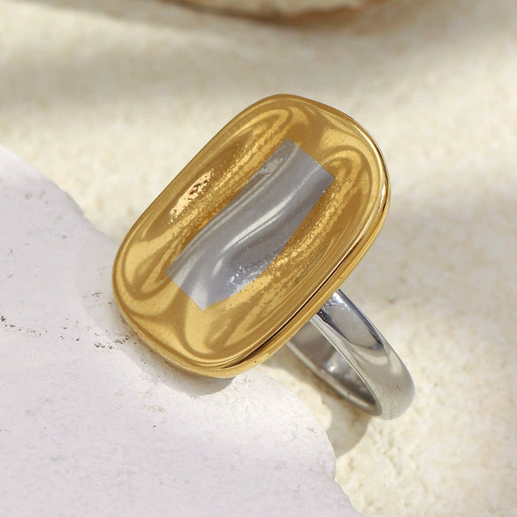 Wholesale Women's Geometric Stainless Steel 18K Gold Plated Hand Ring Jewelry Light Luxury Design