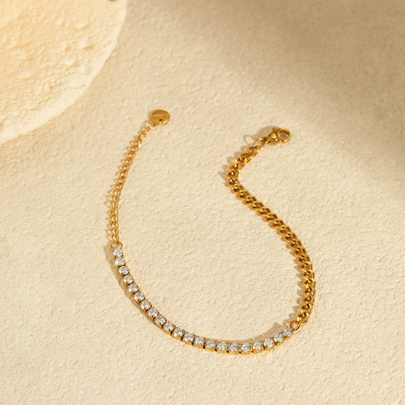 Wholesale Women's Geometric Stainless Steel 18K Gold Plated Inlaid Zircon Necklace And Clavicle Chain