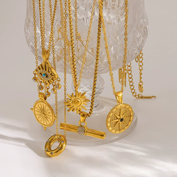 Wholesale Women's Geometric Stainless Steel Necklace Set With Vintage Compass Sun Pendant 18K Gold Plated