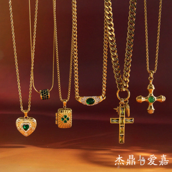 Wholesale Women's Geometric Stainless Steel Necklace With Vacuum Real Gold Plating In Pvd Furnace