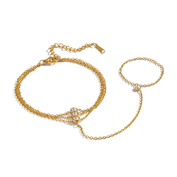 Wholesale Women's Geometric Stainless Steel Real Gold Plated Interlocking Bracelet Light Luxury Highend Jewelry