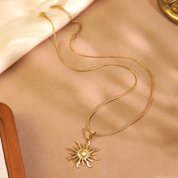 Wholesale Women's Geometric Stainless Steel Stamped Sun Turbine Necklace Light Luxury Minimalist Jewelry