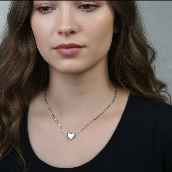 Wholesale Women's Geometric Stainless Steel Threedimensional Heart Electroplated Calendering Chain Necklace