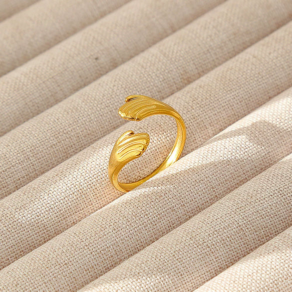 Wholesale Women's Geometric Stainless Steel Titanium Steel Ring With Geometric Plants And Flowers Pattern 18K Gold Electroplated Ins Style