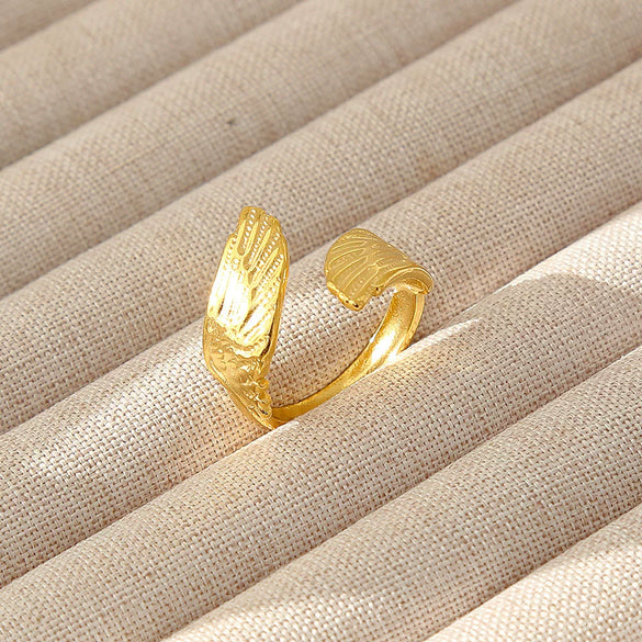 Wholesale Women's Geometric Stainless Steel Titanium Steel Ring With Geometric Plants And Flowers Pattern 18K Gold Electroplated Ins Style