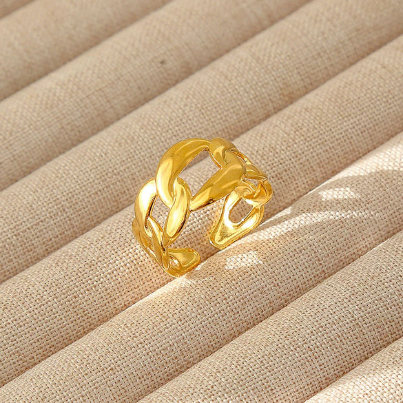 Wholesale Women's Geometric Stainless Steel Titanium Steel Ring With Geometric Plants And Flowers Pattern 18K Gold Electroplated Ins Style