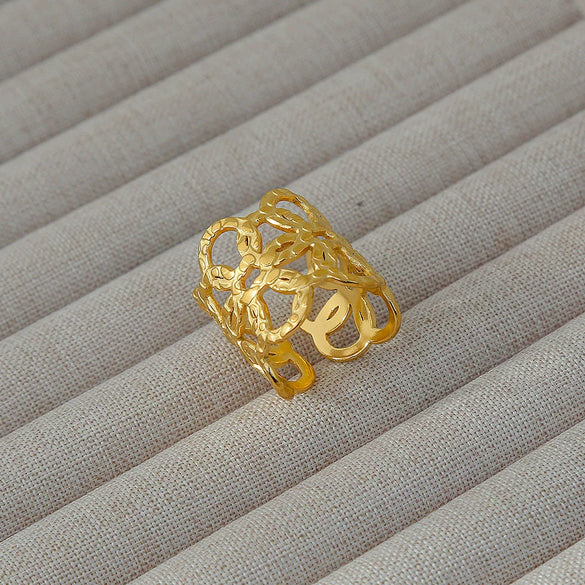 Wholesale Women's Geometric Stainless Steel Titanium Steel Ring With Geometric Plants And Flowers Pattern 18K Gold Electroplated Ins Style