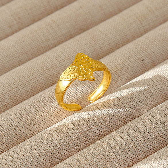 Wholesale Women's Geometric Stainless Steel Titanium Steel Ring With Geometric Plants And Flowers Pattern 18K Gold Electroplated Ins Style