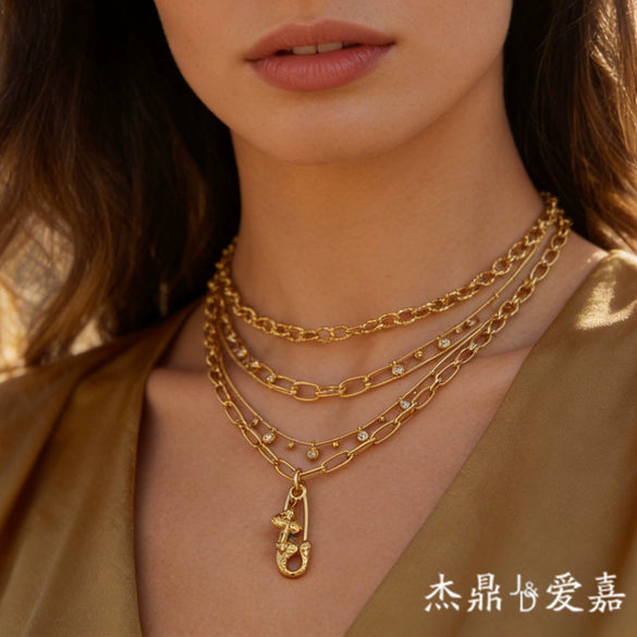 Wholesale Women's Geometric Stainless Steel Vacuum Real Gold Plated Paperclip Necklace Luxury Jewelry