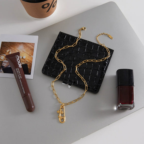Wholesale Women's Geometric Stainless Steel Vacuum Real Gold Plated Paperclip Necklace Luxury Jewelry