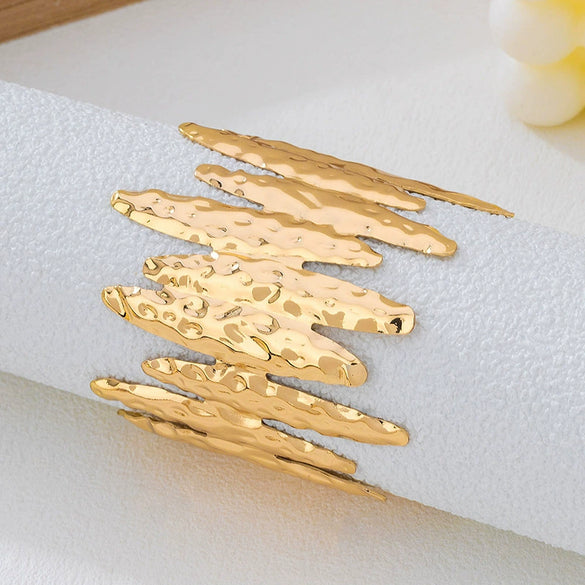 Wholesale Women's Geometric Sweet And Cool Style Electroplated Alloy Hand Jewelry And Earrings Accessories