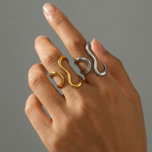Wholesale Women's Geometric Titanium Steel Electroplated Open Index Finger Ring With Irregular Line Design Exaggerated Minimalist Cool Style
