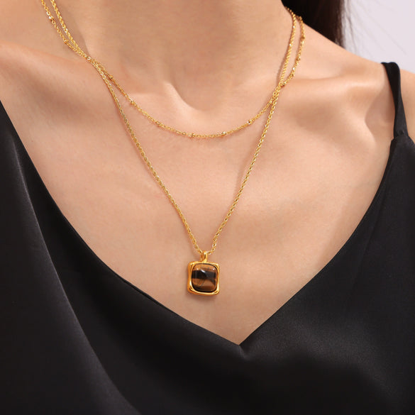 Wholesale Women's Geometric Titanium Steel Inlaid Tiger's Eye Stone Pendant Necklace With 18K Gold Plated Electroplating And Twist Chain