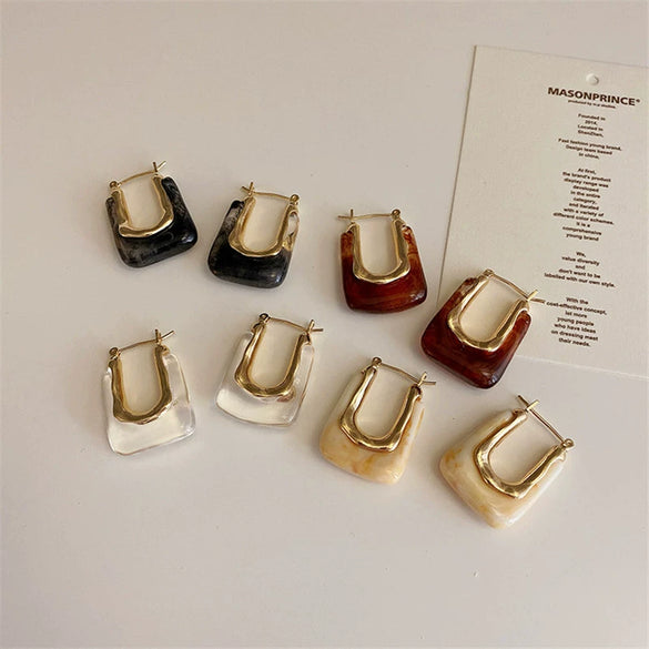 Wholesale Women's Geometric U Shaped Acrylic And Alloy Earrings With Retro Elegant Design And Electroplating Treatment