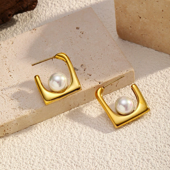 Wholesale Women's Geometric Ushaped Pearl Titanium Steel Electroplated Earrings