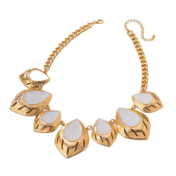 Wholesale Women's Geometric Water Dropshaped And Flowershaped Alloy Necklace With Electroplating Design