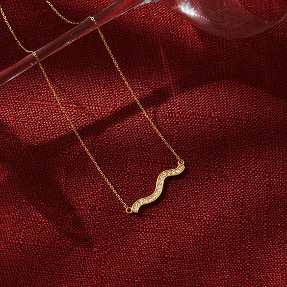 Wholesale Women's Geometric Waveshaped Stainless Steel Necklace With Vacuum Real Gold Plating In Pvd Furnace