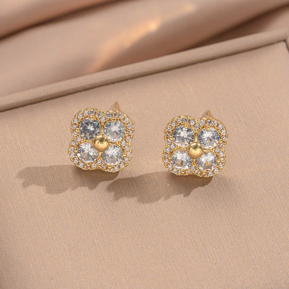 Wholesale Women's Geometric Zircon Earrings In Copper With Gold Plating And A Luxurious Style
