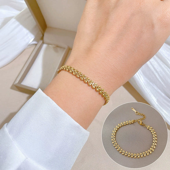 Wholesale Women's Gold Inlaid Constellation Titanium Steel Chain Bracelet