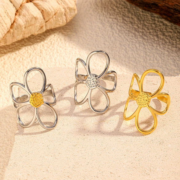 Wholesale Women's Gold Plated Titanium Steel And Stainless Steel Flower Ring With Ins Style