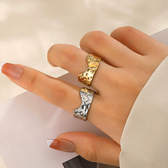 Wholesale Women's Hammered Stainless Steel Open Adjustable Ring With Geometric Pattern 18K Gold Plated