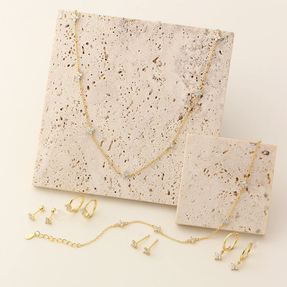 Wholesale Women's Hand Jewelry Set S925 Sterling Silver Fourleaf Clover Pattern Elegant Electroplated Necklace Bracelet Earrings Set