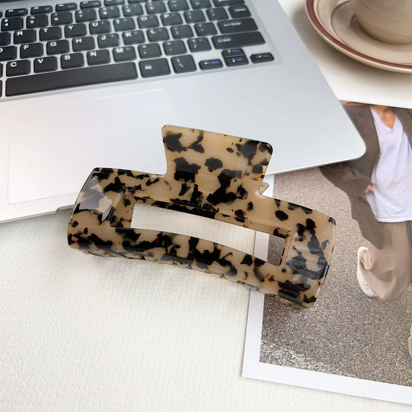 Wholesale Women's Handmade Acetic Acid Plate Shark Hair Grab Clip With Checkerboard Pattern