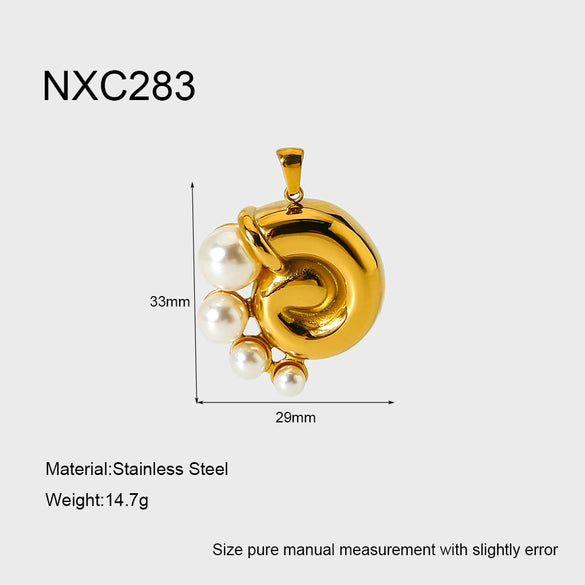 Wholesale Women's Handmade Acrylic Ball Chain Necklace With 18K Gold Plated Heart Stainless Steel Pendant