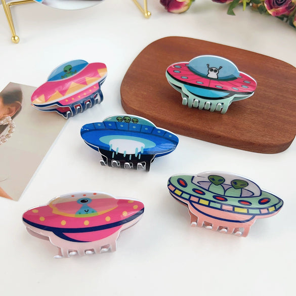 Wholesale Women's Handmade Acrylic Creative Cartoon Animation Alien Spaceship Hairpin