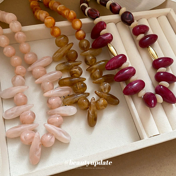 Wholesale Women's Handmade Acrylic Geometric Clavicle Chain Ethnic Style Necklace