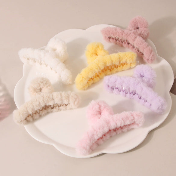 Wholesale Women's Handmade Plastic Resin Hair Accessories Shark Clip For Autumn And Winter