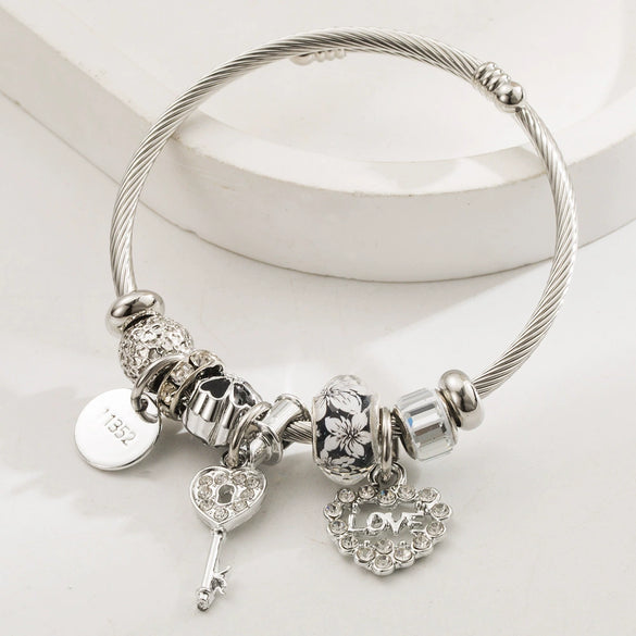 Wholesale Women's Handmade Stainless Steel Alloy Crystal Beaded Love Key Pendant Bracelet