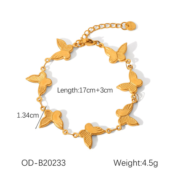 Wholesale Women's Handmade Stainless Steel Twist Chain Bracelet With Geometric Wave Pattern And Electroplating