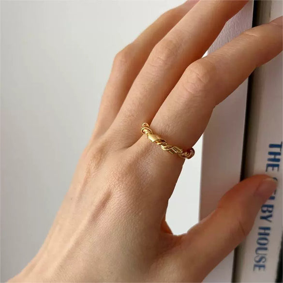 Wholesale Women's Handmade 925 Sterling Silver Knot Heart Ring Minimalist Design