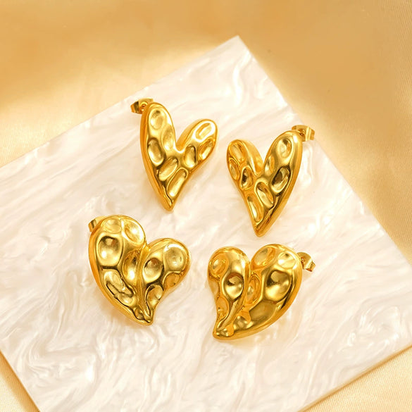 Wholesale Women's Heart Shape Titanium Steel Electroplated Earrings With Retro Design